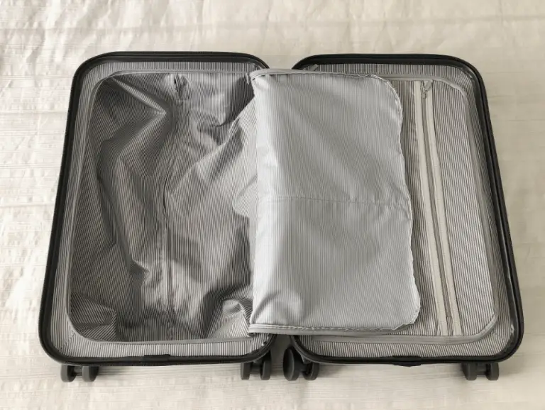 Minimalist CarryOn Luggage Chester Minima Suitcase Review An